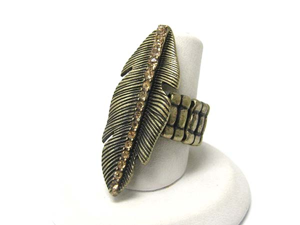 Crystalmiddle line textured metal leaf stretch ring