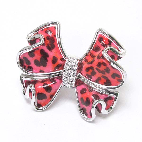 Extra large animal print acrylic bow adjustable ring