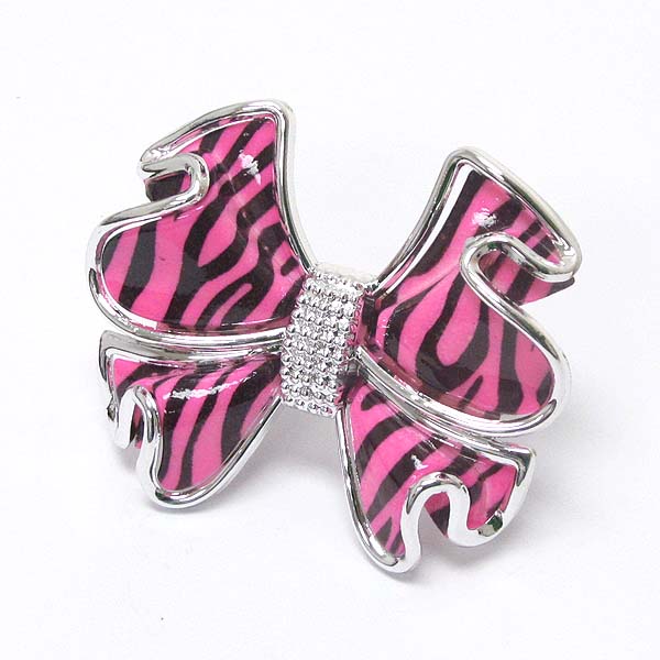 Extra large animal print acrylic bow adjustable ring