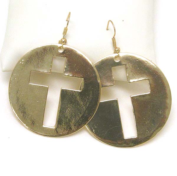 Cross cut metal disk earring