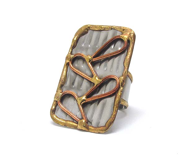 Handmade metal art rectangle adjustable ring - 100% brass