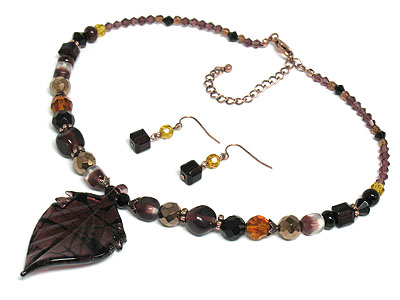 Glass leaf and multi bead necklace set