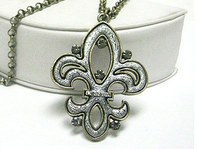 Crystal stud scratch metal fleur de lis pendant long chain necklace