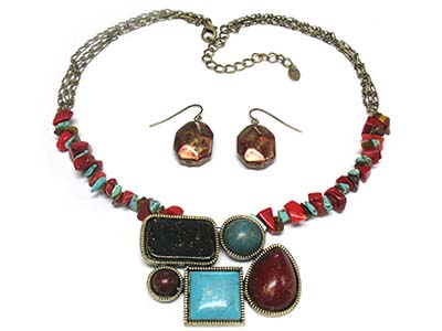 Multi shape patina stone deco and naturalchip stones necklace and earring set 