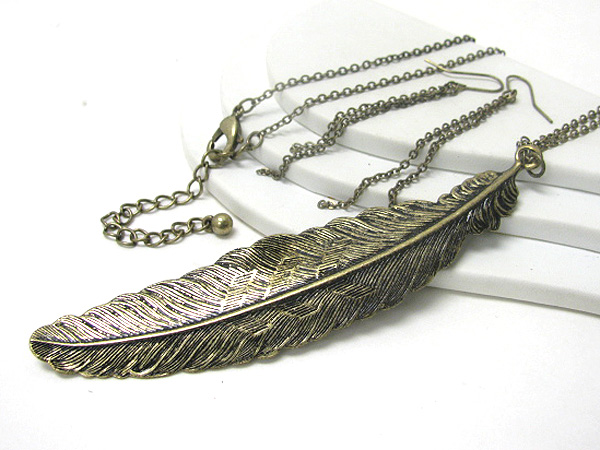 5 inch long metal feather pendant necklace earring set