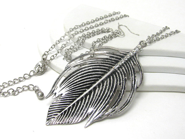 4 inch long metal feather pendant necklace