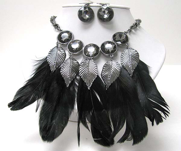 Multi facet glass and feather drop necklace earring set