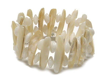 Dyed shell link stretch bracelet