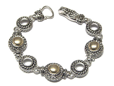 Two tone metal casting magnetic clasp bracelet