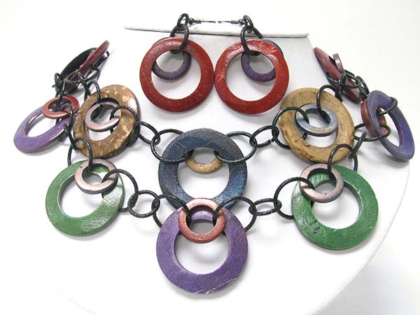 Eco friendly double row colored wood ring and metal chain link necklace earring set