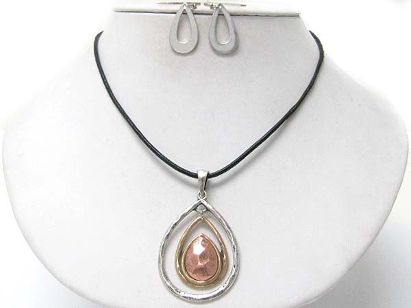 Crystal stud hammered metal tri tear drop pendant cord necklace earring set 