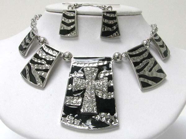 Crystal and enamel cross disk link necklace earring set