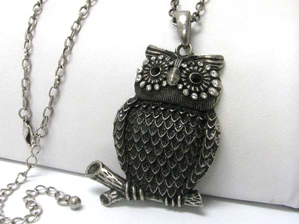 Crystal stud burnish metal owl pendant long chain necklace