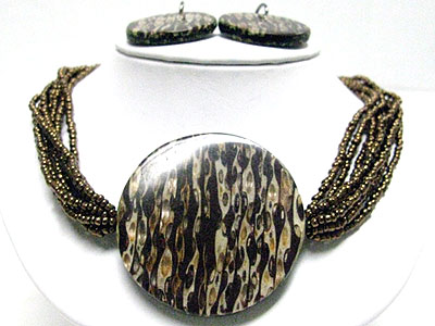 Animal pattern round wood pendant multi strand seed beads necklace set