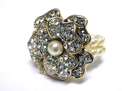 Crystal and pearl flower strtch ring