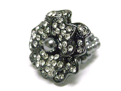 Crystal and pearl flower strtch ring