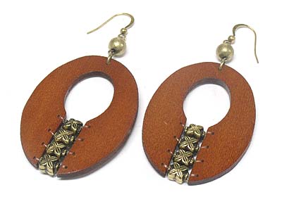 Oval wood disk with casting metal beads earring