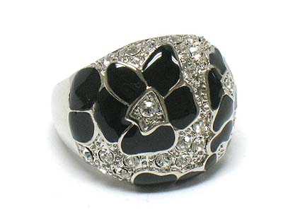 Crystal flower pattern ring 