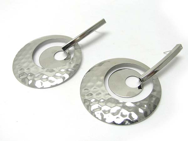 Double hammered metal hoop earring - hoops