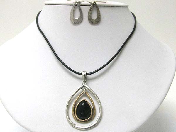 Natural stone and metal tear drop pendant necklace earring set