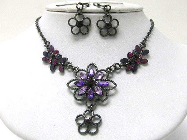 Crystal and metal flower link necklace earrign set