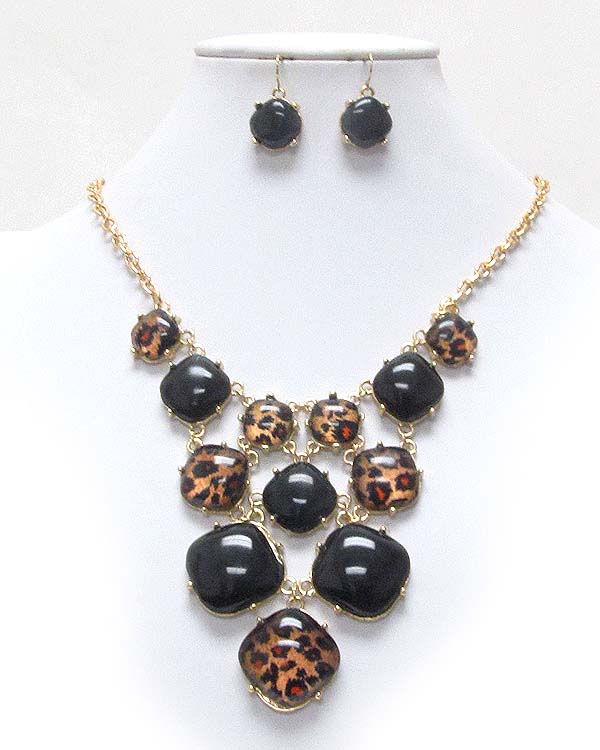 Animal print puffy acrylic squrea bubble link drop bib style necklace earring set