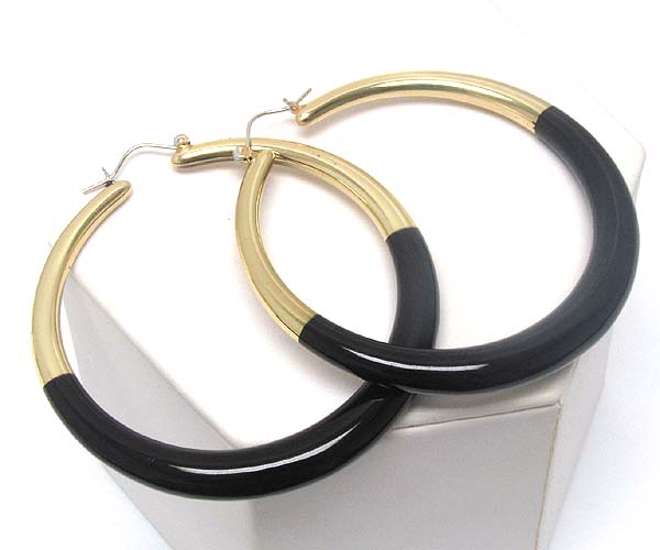 Metal and acryl pattern hoop earring - hoops