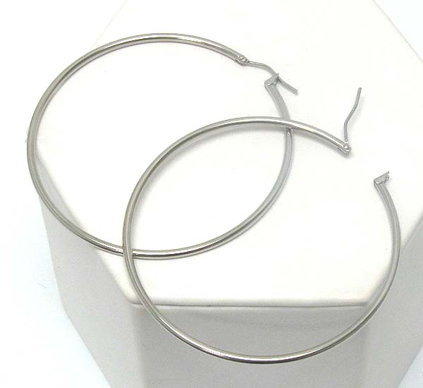 Plain metal hollow hoop earring - wear resistant electro plating - hoops