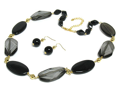 Stone and resin nugget link long necklace and earring set