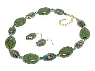 Ceramic and glass beads neckalce and earring set