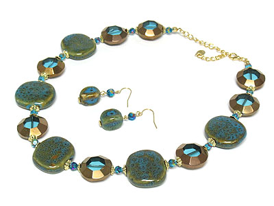 Ceramic and glass beads neckalce and earring set