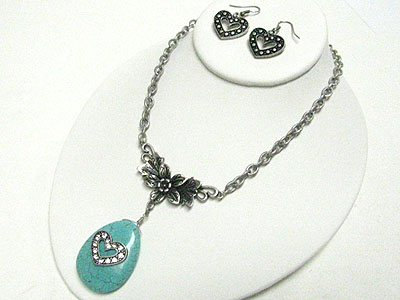 Turquoise stone and crystal heart pendant necklace set