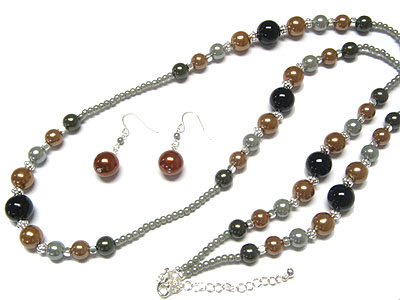 Multi color pearl beads necklace and earring set