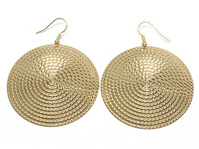 Round metal disk earring 