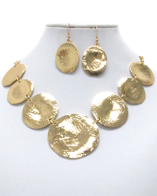 Multi scratch and hammered metal disk link necklace earring set