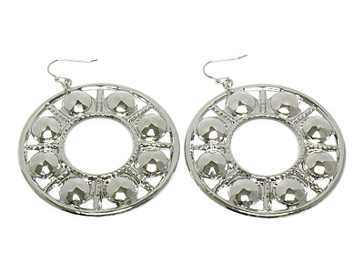 Fashion metal round earring