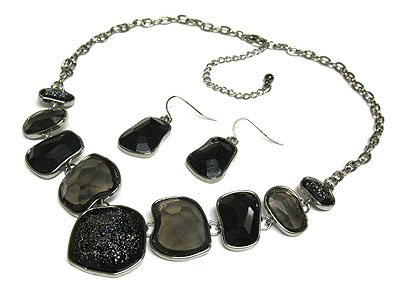 Natural shape acryl stone necklace set