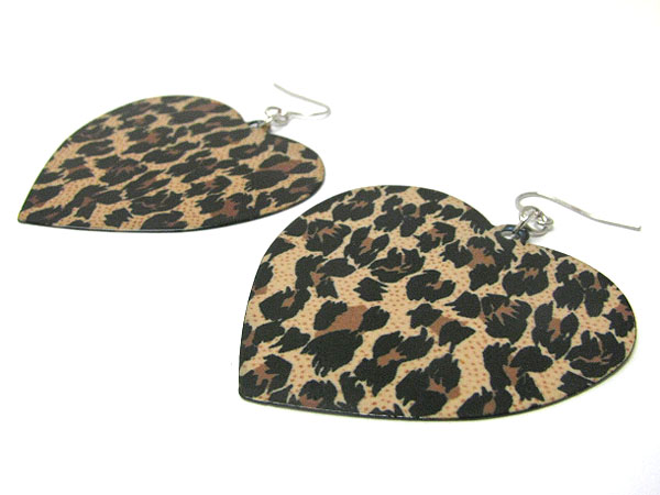 Animal print flat acryl heart earring 