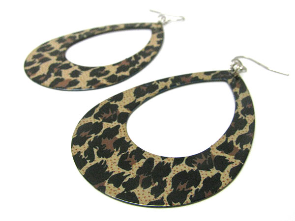 Animal print flat acryl oval earring 