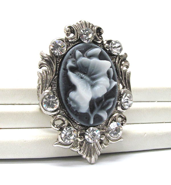 Crystal deco oval flower cameo stretch ring