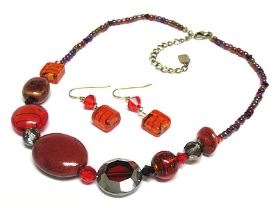 Murano style glass beads necklace and earring set