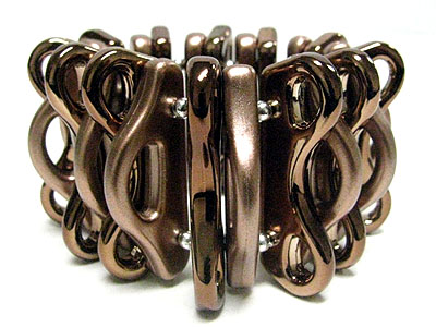 Metal look acrylic stretch bracelet