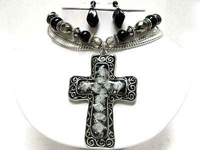 Burnish metal and glass art work cross pendant necklace set