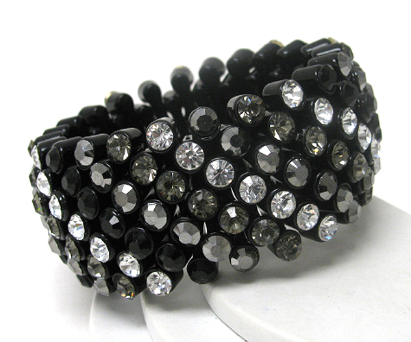 Multi crystal stud stretch bracelet