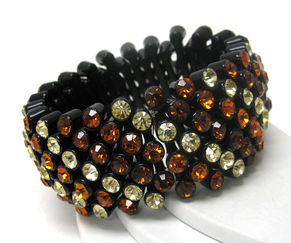 Multi crystal stud stretch bracelet