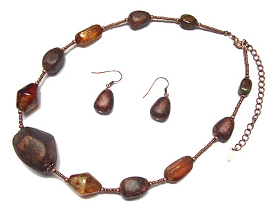 Vintage patina beads and burnish metal simple line necklace and earring set