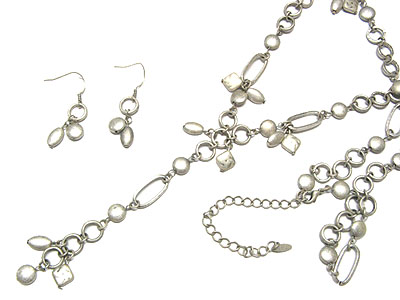 Burnish metal link necklace and earring set