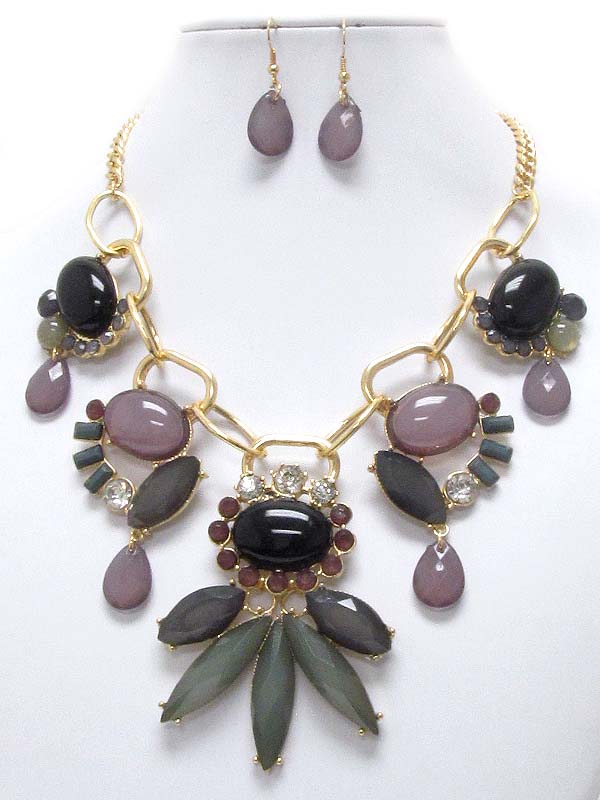 Crystal and puffy acrylic stone deco necklace earring set