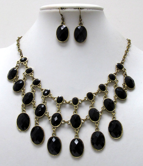 Multi coneted oval facet cut acrylic patern chan necklace earring set