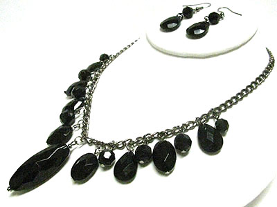 Facet jet stone dangle necklace earring set